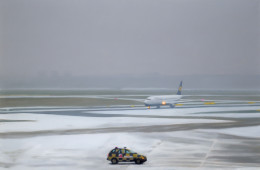 Frank Bauer - Flughafen (DUS, Winter 2)