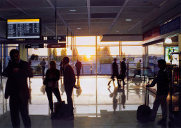 Frank Bauer - Flughafen (München, Wartehalle)