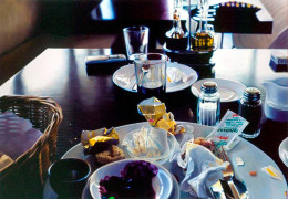 Frank Bauer - Frühstück (im Café)